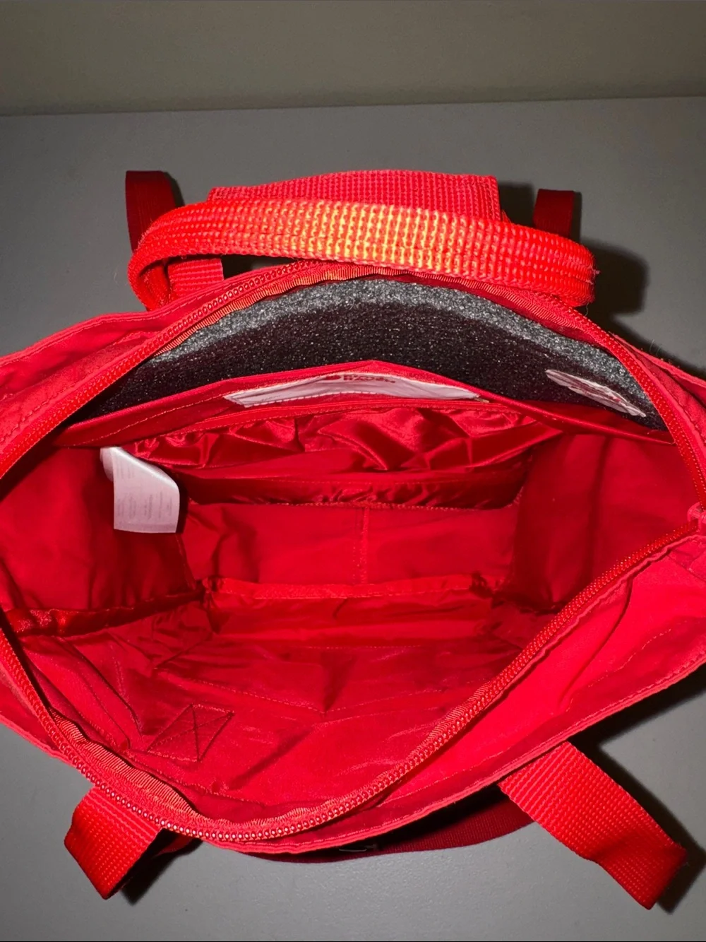 Fjallraven Kånken Backpack in Bright Red